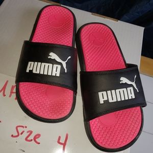 PUMA slides. Girls size 4. Pink/Black